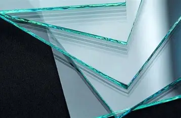 Détail technique d'un assemblage de plaques de verre poli
